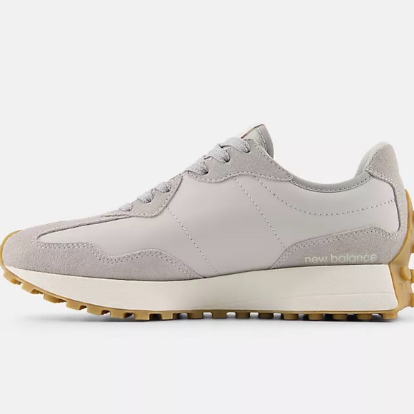 NEW BALANCE 327 IN RAINCLOUD/PINK TAFFY COMBO🌧️🍬🩶🩷 - Picture 4 of 13